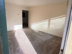 3075 Miles Way in Placerville, CA - Building Photo - Building Photo