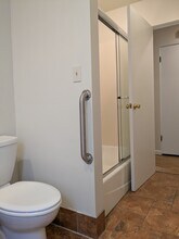 5220 SW Franklin Ave in Beaverton, OR - Building Photo - Building Photo