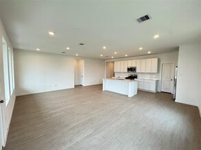 7819 Evening Emerald Dr in Rosharon, TX - Building Photo - Building Photo