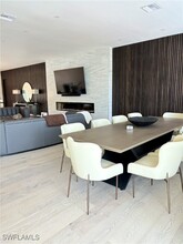 367 Lagoon Ave in Naples, FL - Foto de edificio - Building Photo