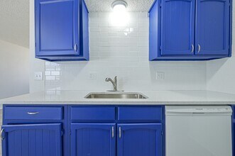 10906 Penrith Ln in Oklahoma City, OK - Building Photo - Building Photo