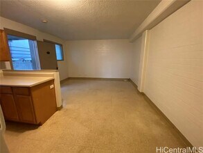 2428 Koa Ave in Honolulu, HI - Building Photo - Building Photo