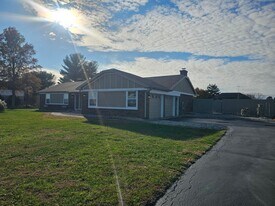 795 S Country Club Dr in Greensburg, IN - Building Photo