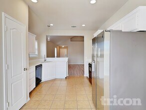 5817 Parkview Hills Ln in Fort Worth, TX - Building Photo - Building Photo