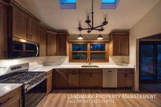 409 Sara Ave in Lemont, IL - Building Photo - Building Photo