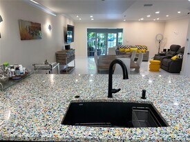 3756 NE 167th St in North Miami Beach, FL - Building Photo