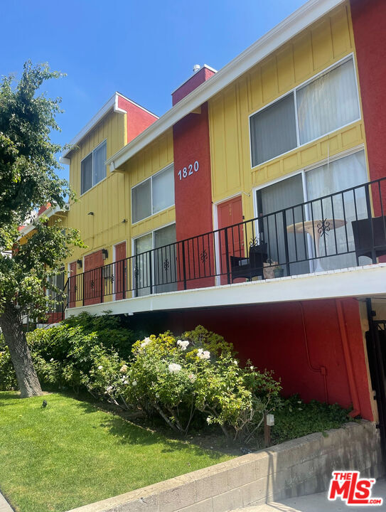 property at 1820 S Bentley Ave