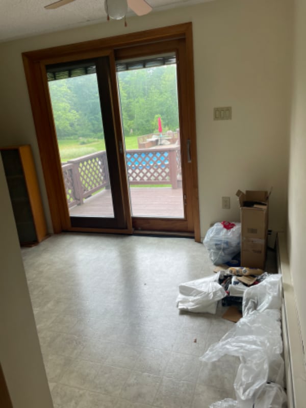 property at 8600 Hunt Ave