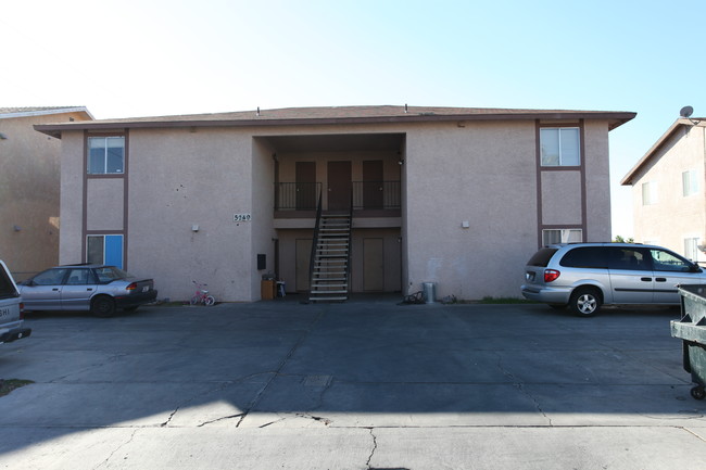 5249 Retablo Ave in Las Vegas, NV - Building Photo - Building Photo