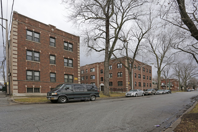 6801-6811 S Michigan Ave in Chicago, IL - Foto de edificio - Building Photo