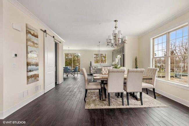 property at 712 Elm St