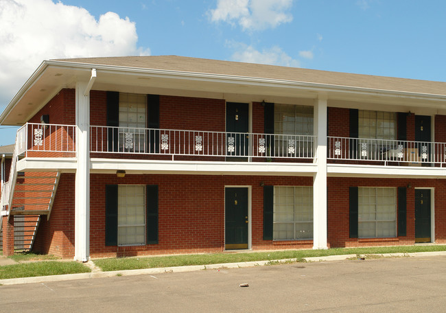 College Place Apartments in Clinton, MS - Foto de edificio - Building Photo