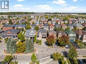 60 Tuscana Blvd in Vaughan, ON - Building Photo - Building Photo