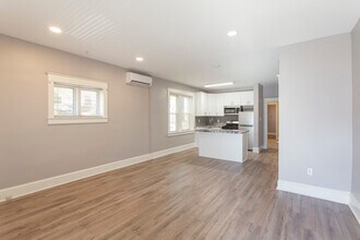 214 Fairview Rd, Unit 1 in Crum Lynne, PA - Building Photo - Building Photo