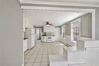 289 Mowry St, Unit 1 in Woonsocket, RI - Building Photo - Building Photo