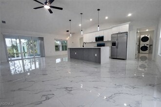 649 Wilmington Pkwy in Cape Coral, FL - Building Photo - Building Photo