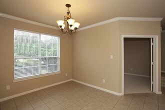 22 Pine Needle Pl in The Woodlands, TX - Building Photo - Building Photo
