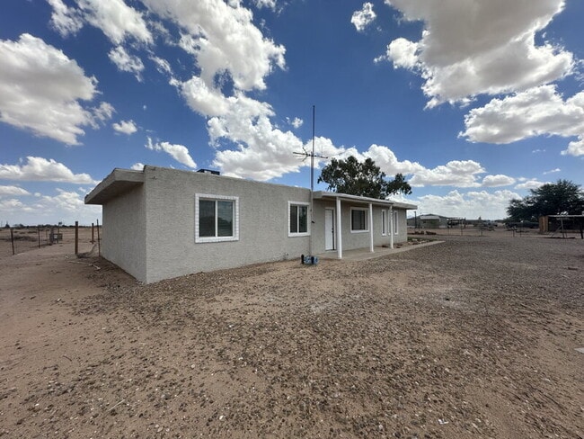 5431 N Lakeshore Dr in Casa Grande, AZ - Building Photo - Building Photo
