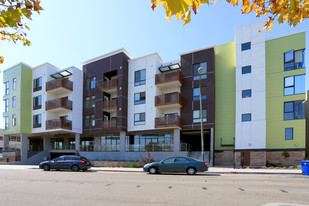 Pinedera Apartments