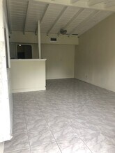 1641 NW 18th Ave in Fort Lauderdale, FL - Building Photo - Building Photo