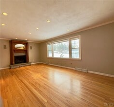 112 Terrace Cir in Syracuse, NY - Building Photo - Building Photo