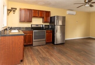 2816 Longvale Ln in Sevierville, TN - Building Photo - Building Photo