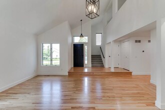 1 Downing Cir in Bloomington, IL - Building Photo - Building Photo