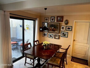 2853 Instone Ct in Westlake Village, CA - Building Photo - Building Photo