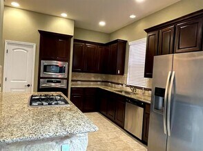 9550 Savannah Ridge Dr in Austin, TX - Building Photo - Building Photo