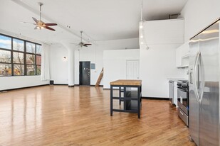 2 Union St, Unit 2G in Jersey City, NJ - Building Photo - Building Photo