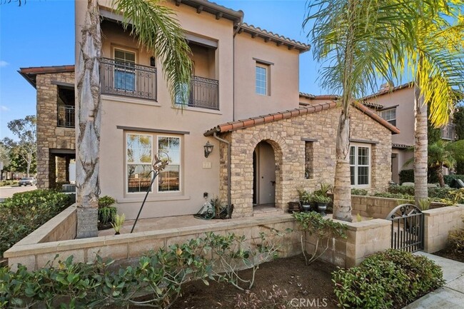 33 Mandria in Newport Beach, CA - Building Photo - Building Photo