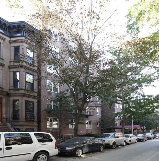 220 Berkeley Pl in Brooklyn, NY - Foto de edificio - Building Photo
