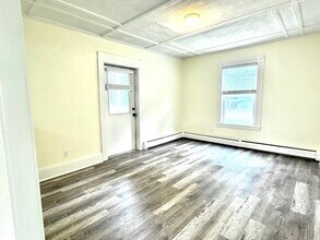 75 Enon St in Beverly, MA - Building Photo - Building Photo