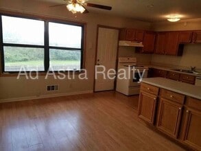 10705 Bristol Terrace in Kansas City, MO - Building Photo - Building Photo