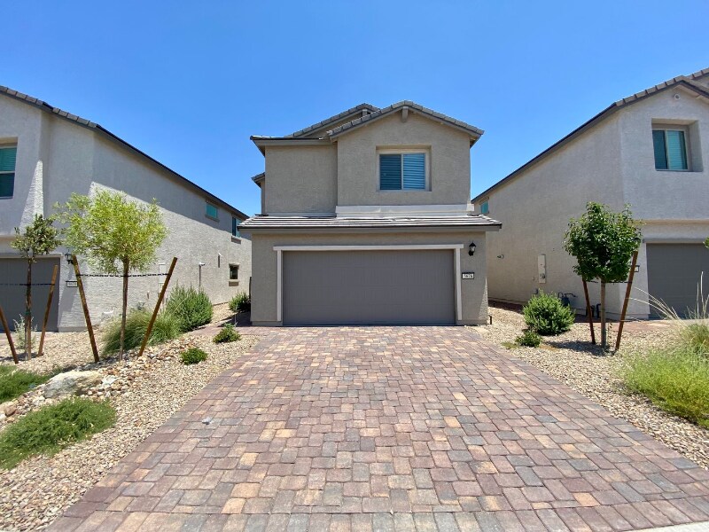 5676 Golden Orch St in Las Vegas, NV - Building Photo