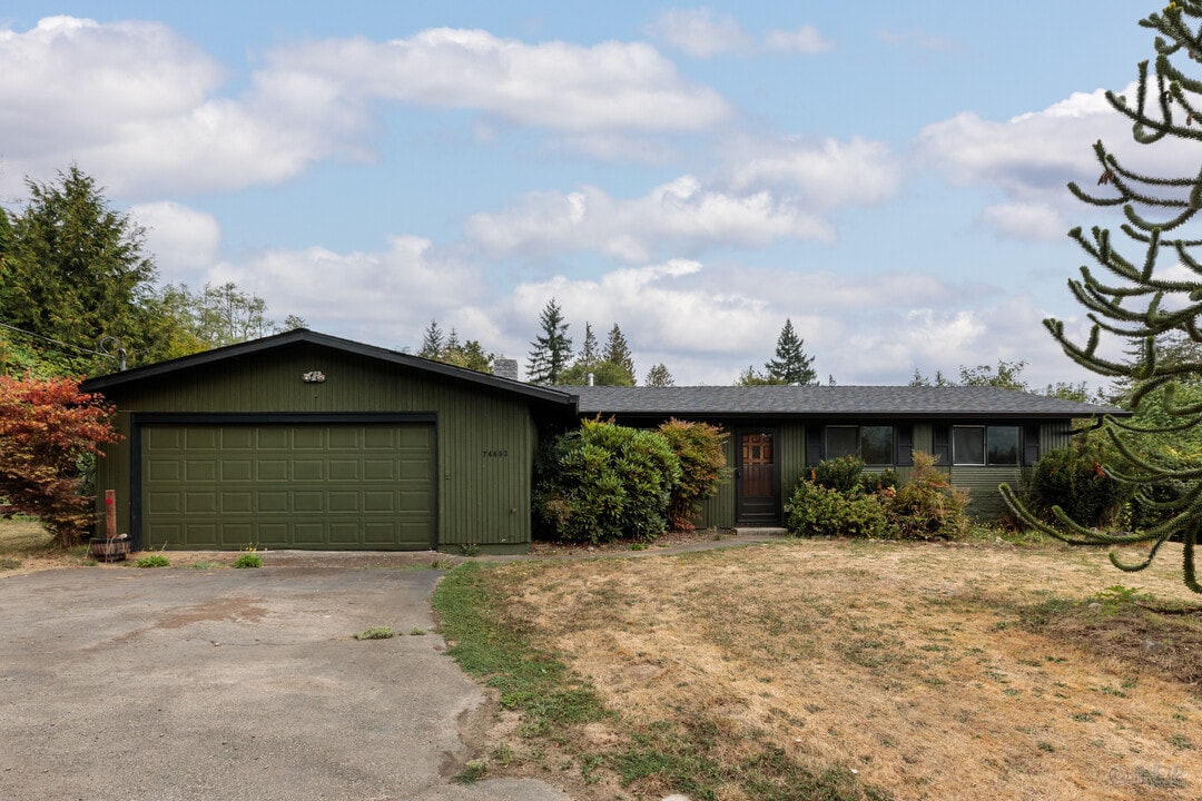 74693 Hale Ln in Rainier, OR - Building Photo