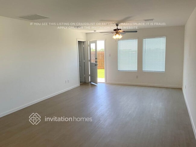 947 Carrick Dr in Ennis, TX - Building Photo - Building Photo