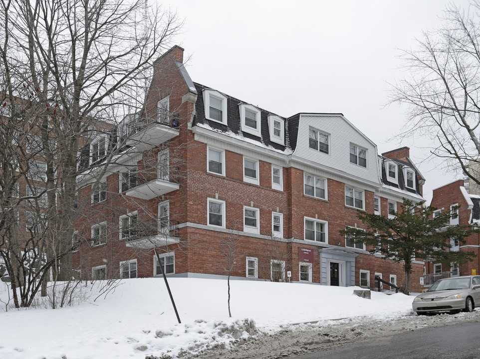 3250 Ridgewood in Montréal, QC - Building Photo