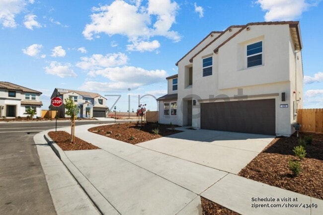 328 Gold Coast Rd in Lathrop, CA - Building Photo - Building Photo