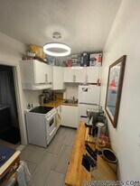 922 Beacon St, Unit 31 in Boston, MA - Building Photo