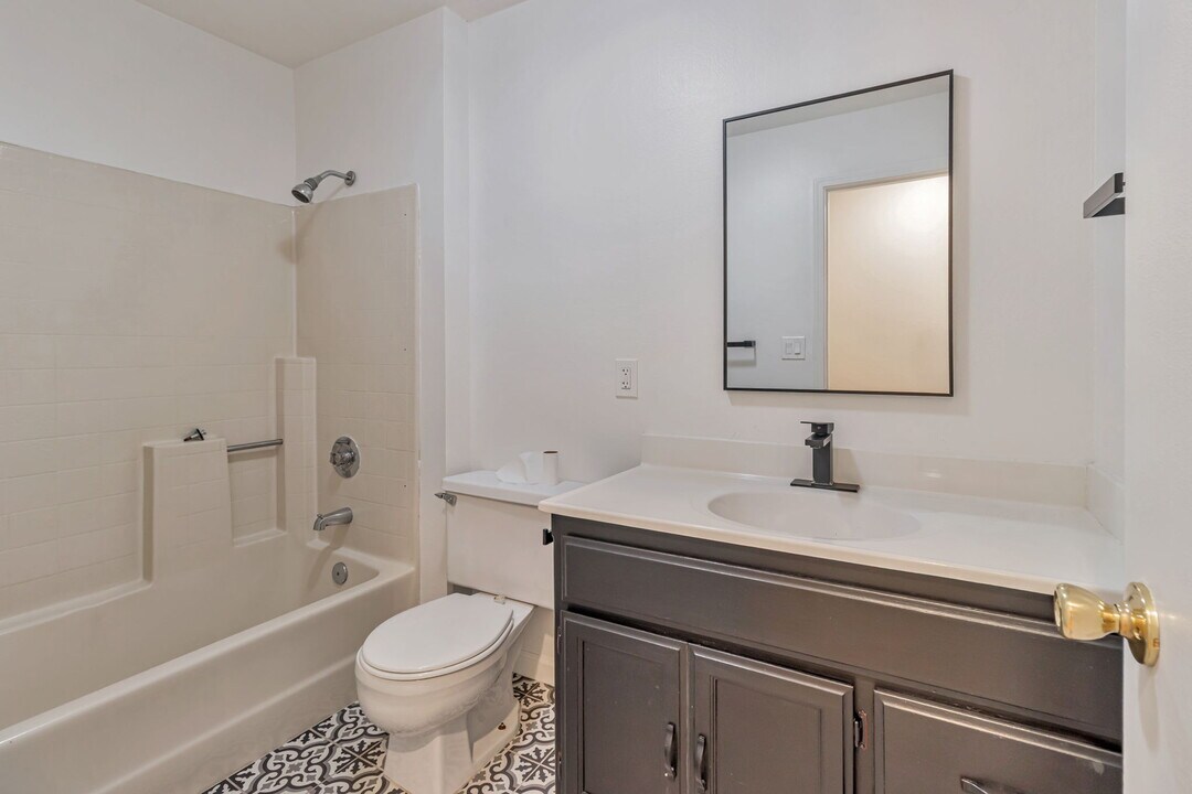255 Fanyon St in Milpitas, CA - Building Photo