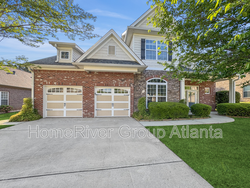 3377 Alhambra Cir in Hampton, GA - Building Photo