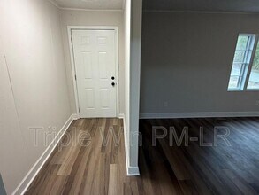 8010 Westwood Ave in Little Rock, AR - Building Photo - Building Photo