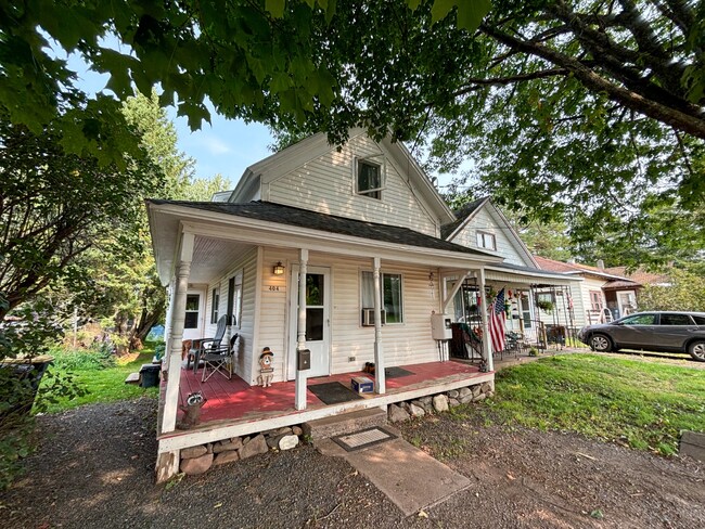 property at 404 E Iron St