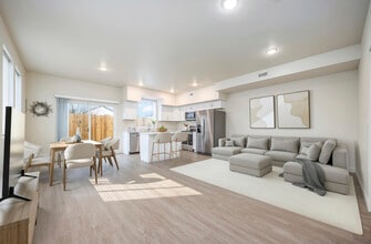 20 S Volland St, Unit B110 S Volland in Kennewick, WA - Building Photo - Building Photo