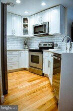 11148 Harbor Ct in Reston, VA - Building Photo - Building Photo