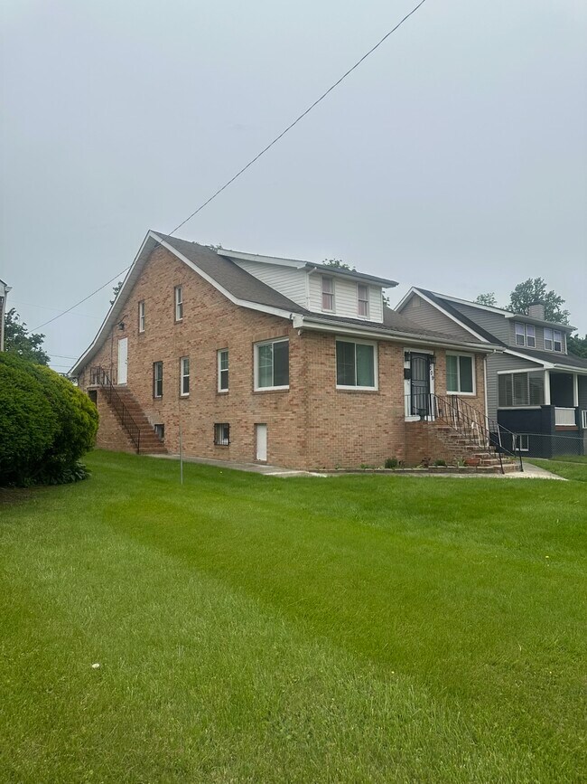 4009 Elderon Ave, Unit 1