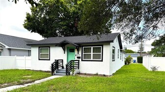 6231 1st Ave N in St. Petersburg, FL - Building Photo