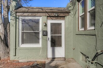 7015 W 38th Ave in Wheat Ridge, CO - Foto de edificio - Building Photo