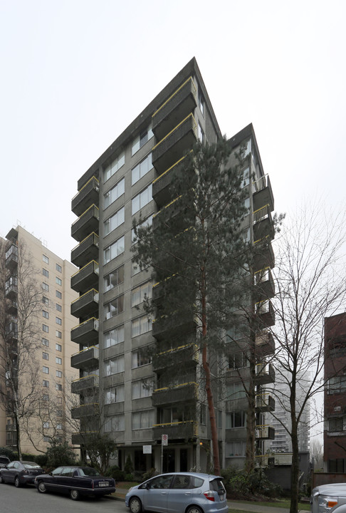 Seascape Apartments in Vancouver, BC - Building Photo